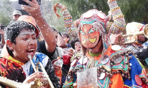 POLICÍA RECOMIENDA EVITAR EL CONSUMO EXCESIVO DE BEBIDAS ALCOHÓLICAS DURANTE EL CARNAVAL