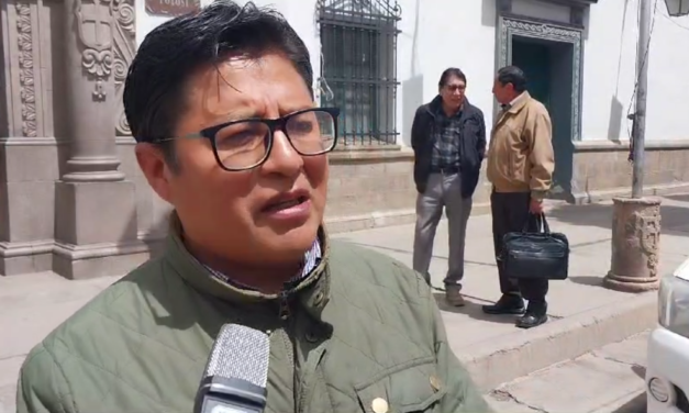PIDEN PARALIZAR LA APROBACIÓN DE LOS CONTRATOS DEL LITIO