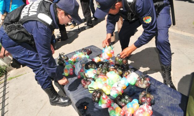 INTENDENCIA CONTROLA EL JUEGO CON AGUA