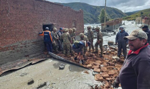 REALIZAN UNA EVALUACIÓN MINUCIOSA PARA IDENTIFICAR CAUSAS DEL DESBORDE DE LAGUNA EN LLALLAGUA