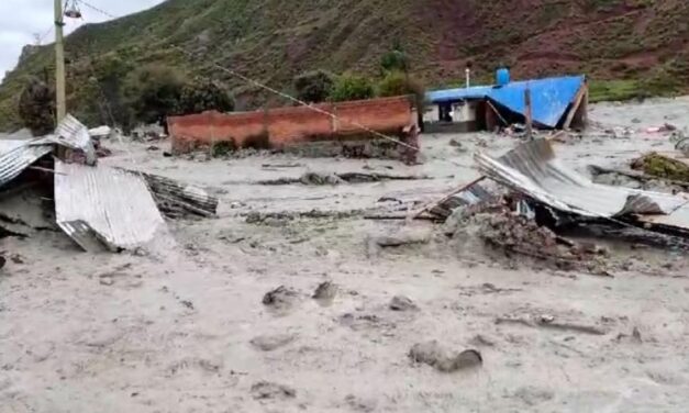 POBLADORES DE LA COMUNIDAD DE ANDAVILQUE, FUERON SORPRENDIDOS POR DESBORDE DEL LAGO K’ENKO INUNDANDO VARÍAS VIVIENDAS