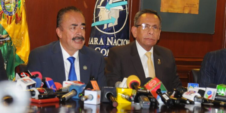 EMPRESARIOS ADVIERTE CIERRE DE EMPRESAS POR INCREMENTO SALARIAL
