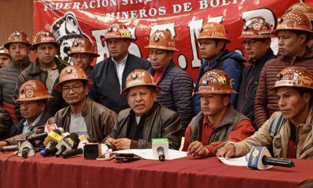TRABAJADORES MINEROS REITERAN EXIGENCIA PARA CAMBIAR A LA DIRIGENCIA DE LA COB