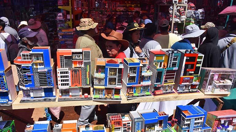 FERIA DE ALASITAS 2025: UNA TRADICIÓN QUE SE CONFIRMA