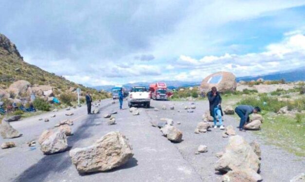 LOS BLOQUEOS AFECTAN LA VISITA DE TURISTAS A POTOSÍ