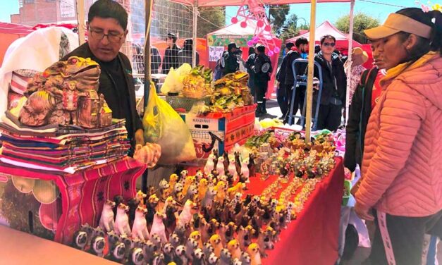 CONFLICTO ENTRE ARTESANOS EN LA FERIA DE LAS ALASITAS 2025: EXIGEN CAMBIO DE UBICACIÓN