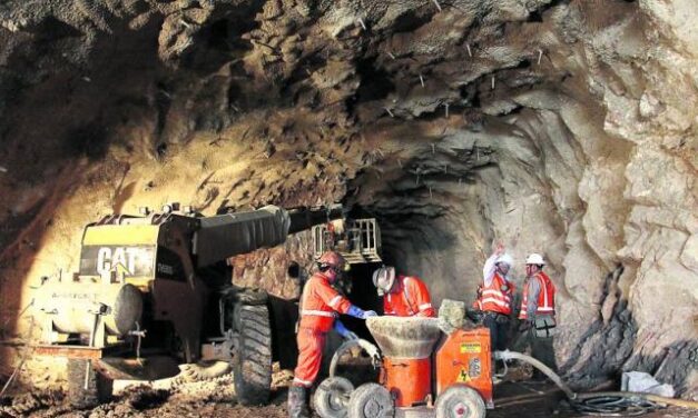 COOPERATIVAS MINERAS OPERAN AL 40% DE SU CAPACIDAD POR FALTA DE CARBURANTES