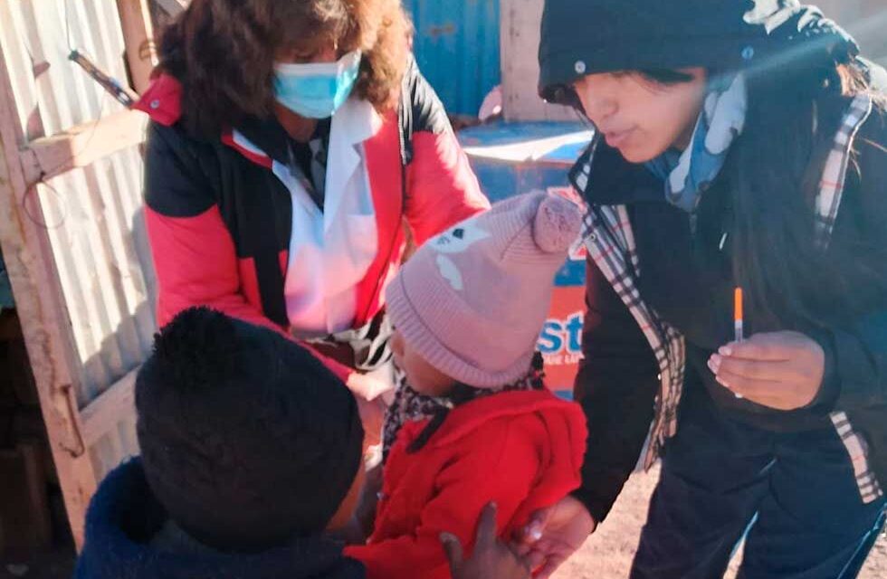 INSTAN A VACUNAR A LOS NIÑOS CONTRA EL SARAMPIÓN