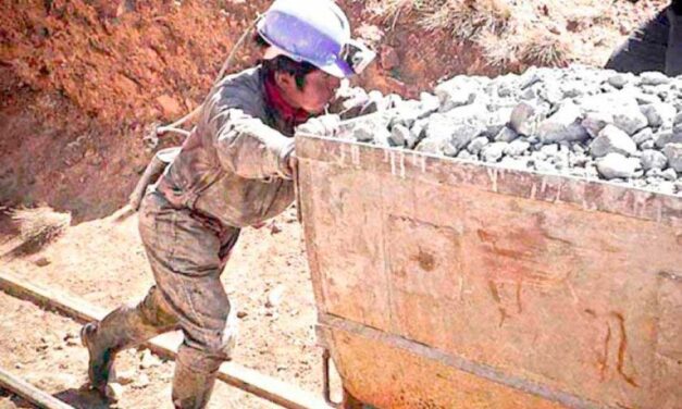 EVIDENCIAN TRABAJO INFANTIL EN EL SECTOR MINERO DEL CERRO RICO DE POTOSÍ