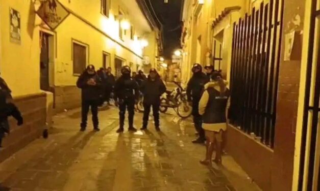 INTENDENCIA INTERVIENE FIESTA Y ARRESTA A 76 PERSONAS POR INFRINGIR EL AUTO DE BUEN GOBIERNO