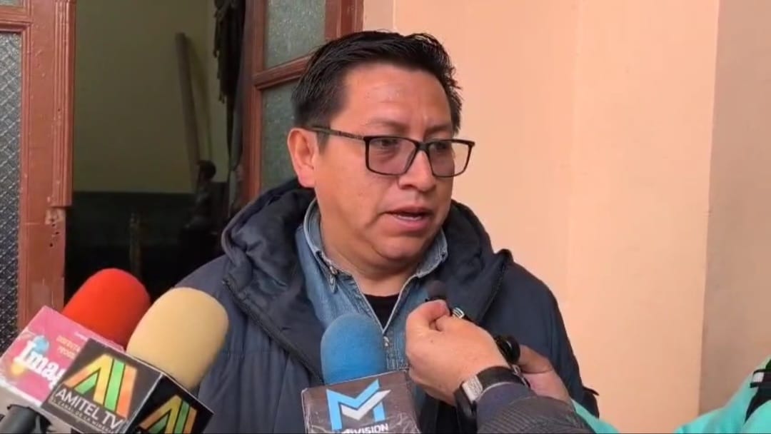COSTANTES CAMBIOS DE ALCALDES PARALIZAN LA CONSTRUCCIÓN DEL MERCADO CHUQUIMIA