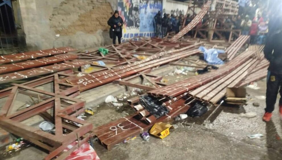 NADIE ASUME LOS GASTOS MÉDICOS DEL JOVEN HERIDO POR LA GRADERÍA EN LA AV. SEVILLA