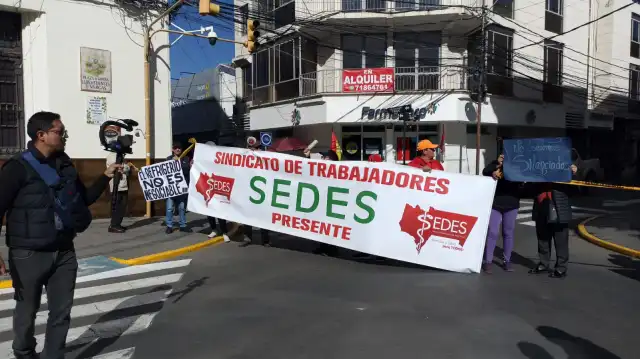TRABAJADORES DE SALUD PÚBLICA INICIAN MOVILIZACIONES EN DEFENSA DE SUS DERECHOS