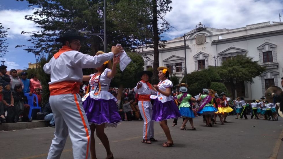 POTOSÍ CELEBRÓ EL DÍA NACIONAL DE LA CUECA CON MÁS DE 500 DANZARINES