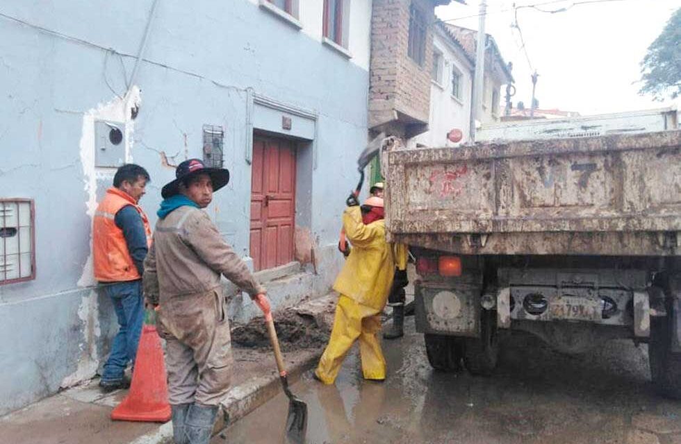 OBREROS MUNICIPALES EXIGEN ACELERAR OBRAS Y PROYECTOS EN POTOSÍ