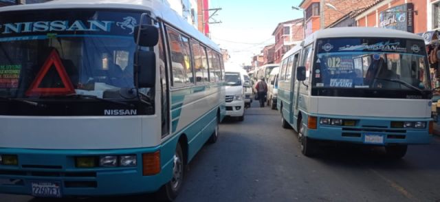 TRANSPORTE PIDE MANTENER EL PASAJE EN BS. 3,50