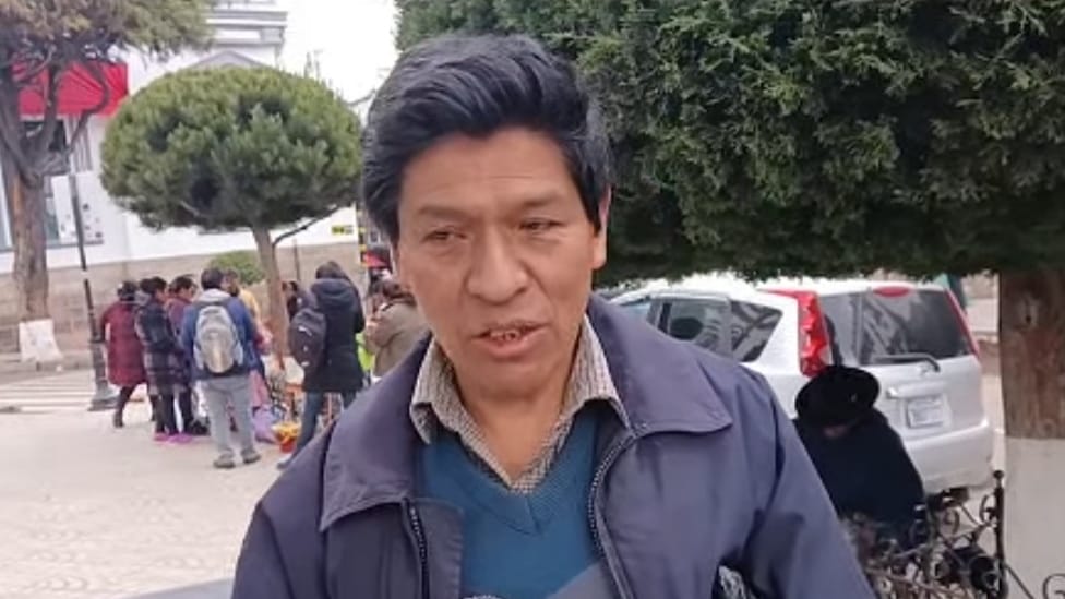 VECINOS AMENAZAN CON CREAR TRANSPORTE LIBRE VECINAL SI NO SE PROMULGA LA LEY DEL PASAJE DE BS 2,50