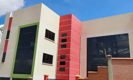 14 MILLONES INVERTIDOS EN UNA ESCUELA QUE NO ABRE SUS PUERTAS