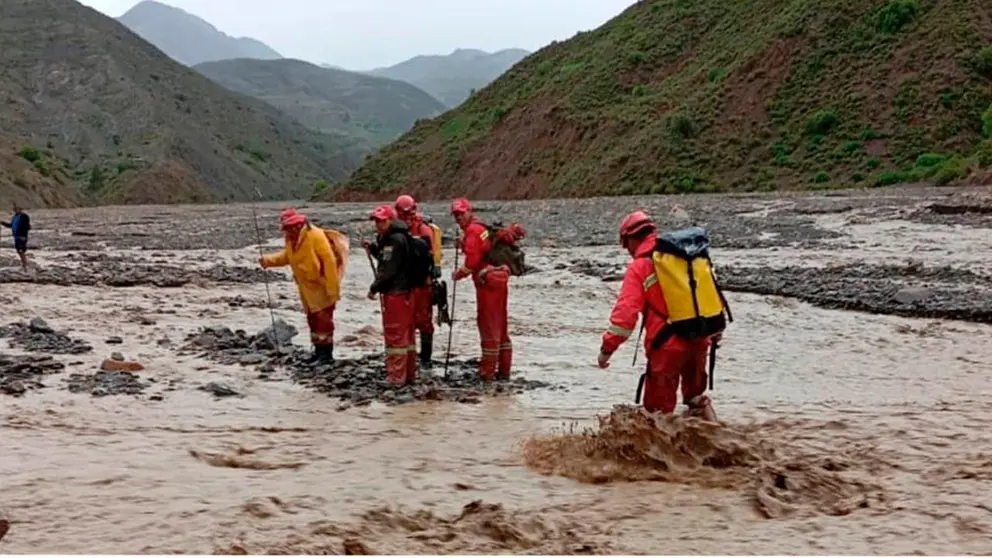 POLICÍA DE TUPIZA INDAGA RESTOS HUMANOS ARRASTRADOS POR EL AGUA; PODRÍAN SER DE UN DESAPARECIDO