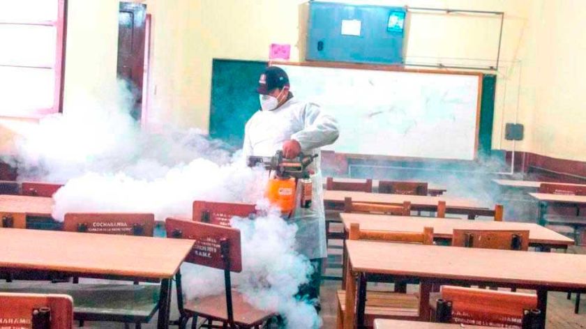 RETORNO SEGURO A CLASES: SEDES PONE EN MARCHA LA DESINFECCIÓN DE UNIDADES EDUCATIVAS EN EL ÁREA URBANA