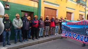 FEDECOMIN SALUDA EL TRABAJO POLICIAL EN LAS BOCA MINAS DEL CERRO RICO DE POTOSÍ