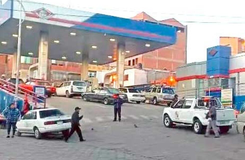 TRANSPORTISTAS EXIGEN VERIFICACIÓN EXHAUSTIVA DE LOS SURTIDORES EN POTOSÍ