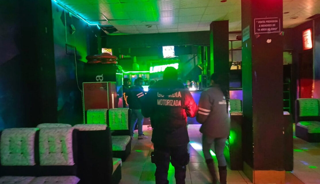 NUEVA GESTIÓN MUNICIPAL INTERVIENE DISCOTECA TUKOS POR FALTA DE LICENCIA