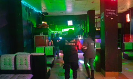 NUEVA GESTIÓN MUNICIPAL INTERVIENE DISCOTECA TUKOS POR FALTA DE LICENCIA