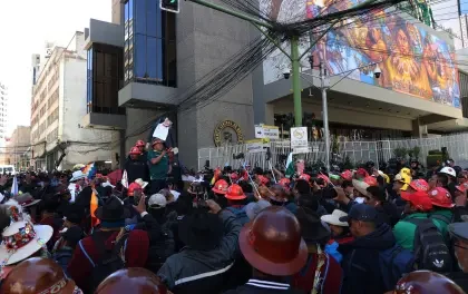 EMPRESARIOS DE POTOSÍ CONSIDERAN IRRACIONAL EL INCREMENTO SALARIAL DEL 20% PROPUESTO POR LA COB