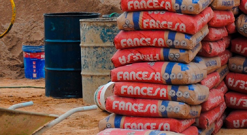 ¿DÓNDE ESTÁN LAS 10.800 BOLSAS DE CEMENTO QUE NUNCA INGRESARON AL MUNICIPIO?