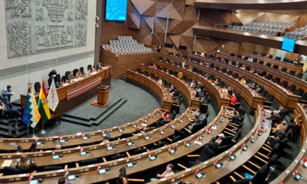 Lara suspende interpelación: no hubo quórum ni presencia del ministro cuestionado
