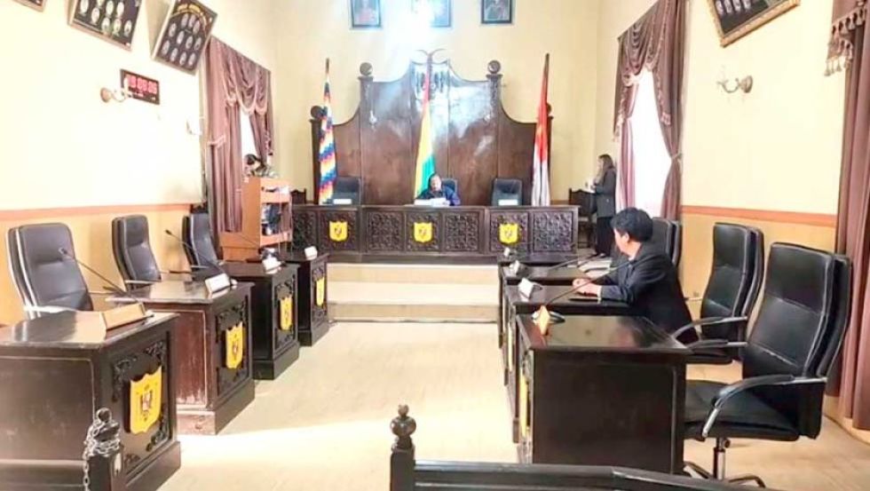 ONCE CONCEJALES TITULARES ASUMEN SUS FUNCIONES EN POTOSÍ