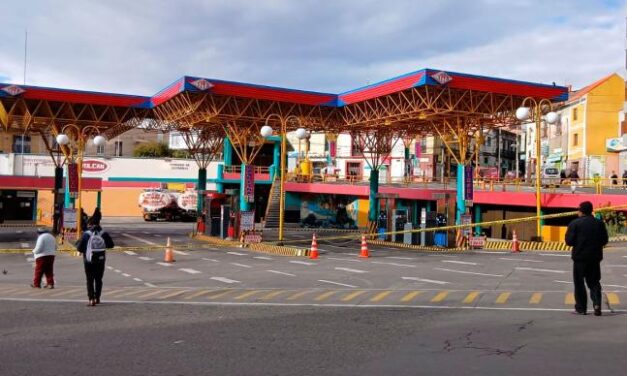 Falta de combustible en La Paz: YPFB señala que 1.600 cisternas están bloqueadas y toma medidas temporales