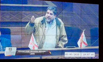 Desde la Asamblea, diputado Zegarra denuncia un “golpe de Estado” financiado por el narcoterrorismo