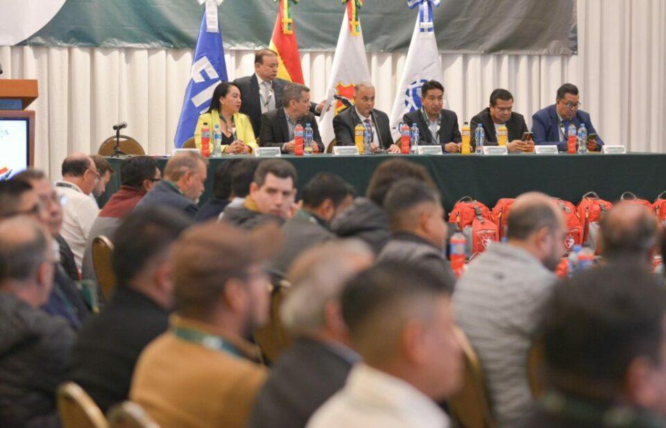 FBF ANUNCIA REUNIÓN DE EMERGENCIA PARA REPROGRAMAR PARTIDOS UNA VEZ SE SOLUCIONE EL CONFLICTO