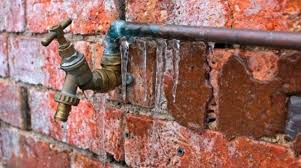 HELADAS EN POTOSÍ REDUCEN EL CONSUMO DE AGUA Y PROVOCAN REVENTONES EN LAS TUBERÍAS