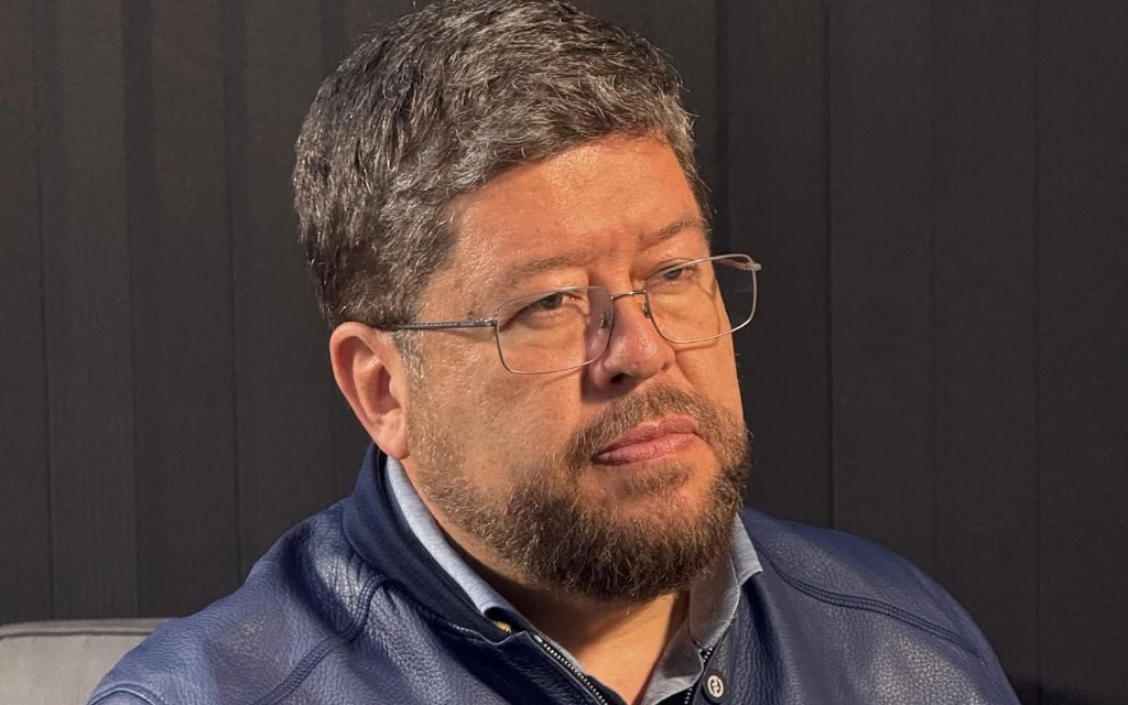 Samuel afirma que el Gobierno hizo bien al mantener la «línea del desgaste» frente al conflicto