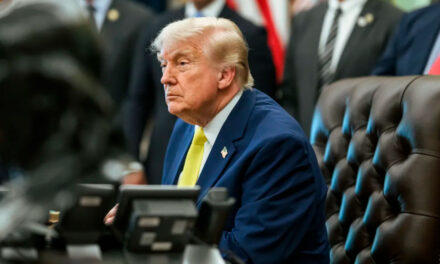 Trump acusa a Irán de «tardar demasiado» en negociar un acuerdo: «Ahora tendrán que pagar las consecuencias»
