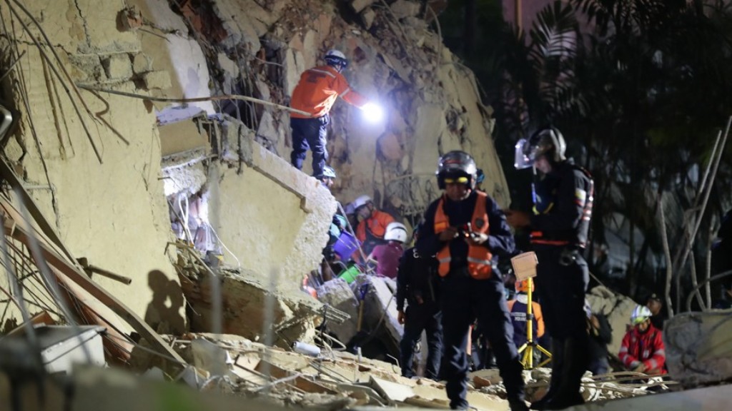 Aumentan a 164 los muertos y casi un millar los heridos por el doble terremoto en Venezuela