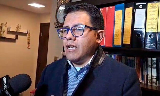 Abogado de Sokol acusa una trama para apartarlo del cargo con un audio cortado y proceso en “tiempo récord”