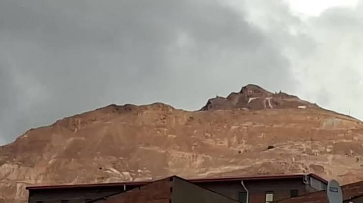 ADVIERTEN INMINENTE COLAPSO DE LA CÚSPIDE DEL CERRO RICO DE POTOSÍ POR AVANCE DE HUNDIMIENTOS
