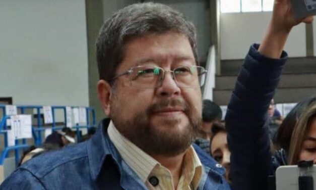 Samuel anuncia que por «ética» se separa del Gobierno y declara a UN como «oposición constructiva»
