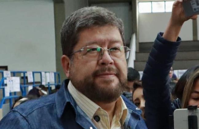 Samuel anuncia que por «ética» se separa del Gobierno y declara a UN como «oposición constructiva»