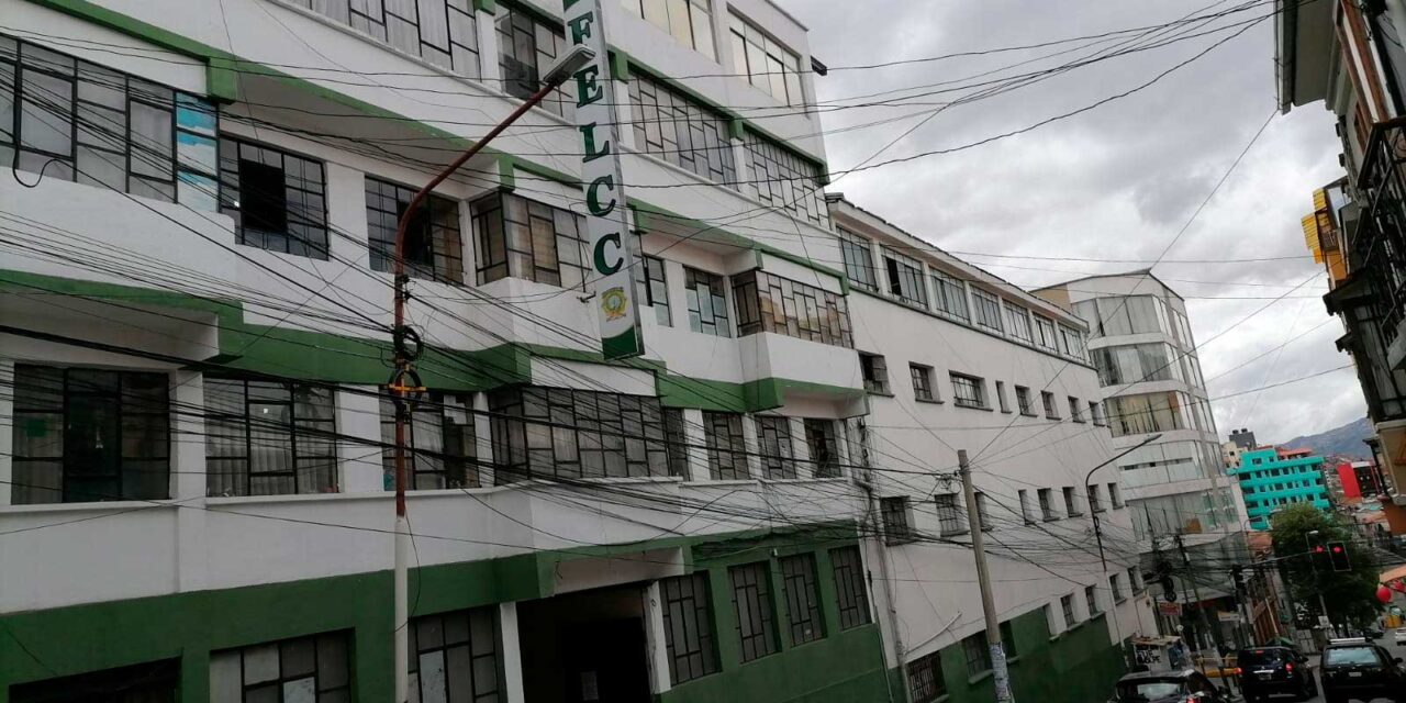 Aprehenden a un hombre que estafaba ofreciendo cargos en el Sedes-La Paz