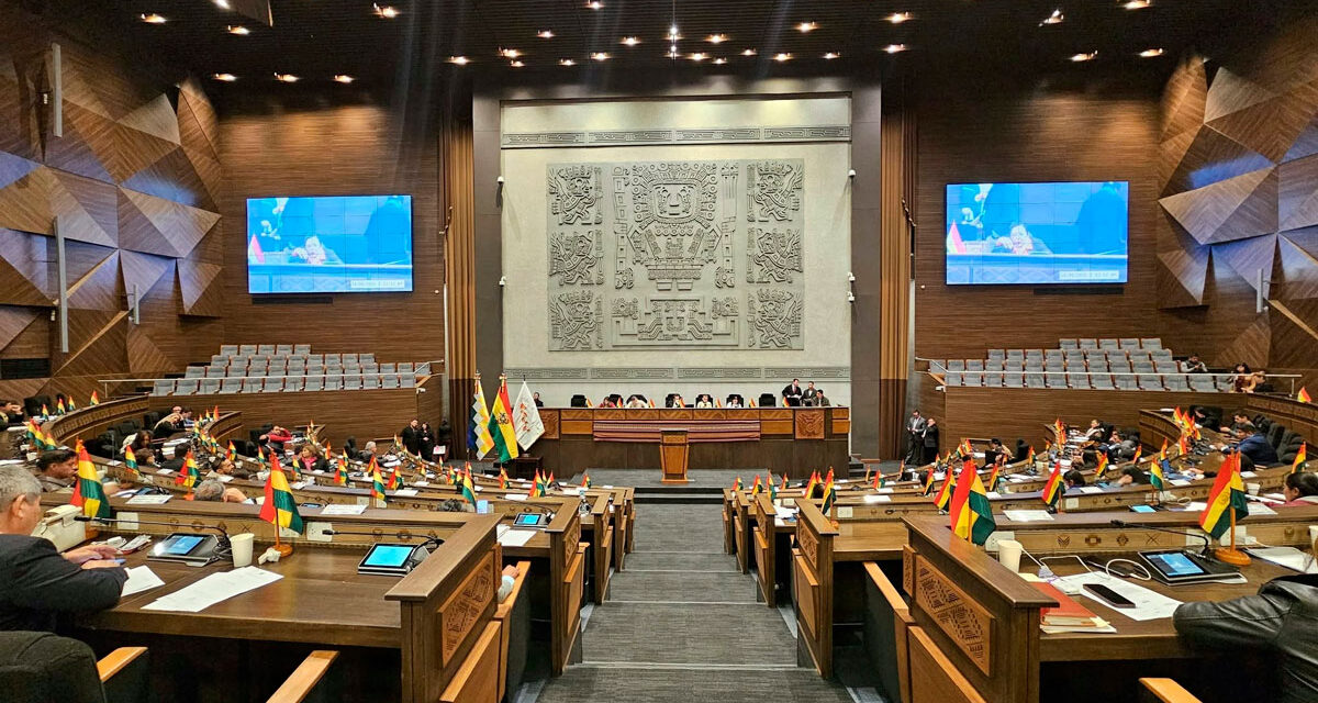 Lara convoca a sesión de Asamblea para considerar el caso de los vetados por EEUU