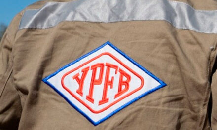 Miembro del directorio de YPFB propone reducir a 90 días la intervención