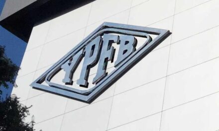 Decreto dispone la intervención de YPFB por 180 días y a cargo de una comisión