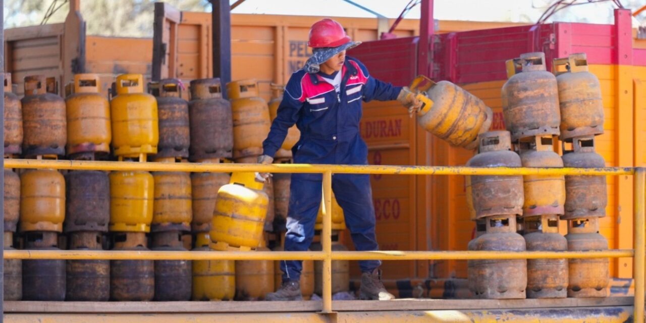 YPFB programa el despacho de 299.000 garrafas de GLP en el departamento de La Paz